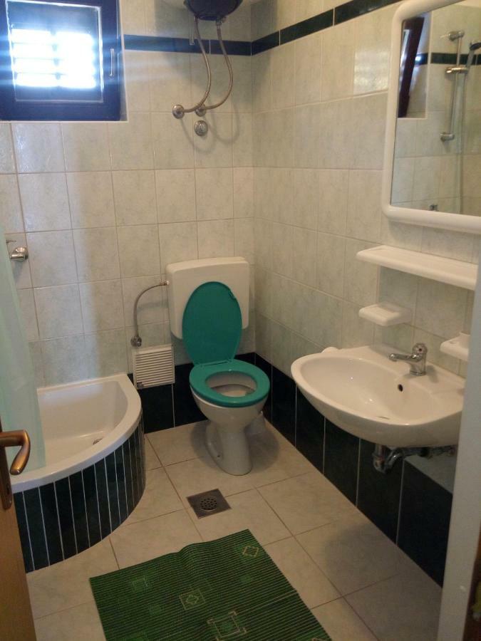 Apartman Cemeljic Leilighet Mandre Eksteriør bilde